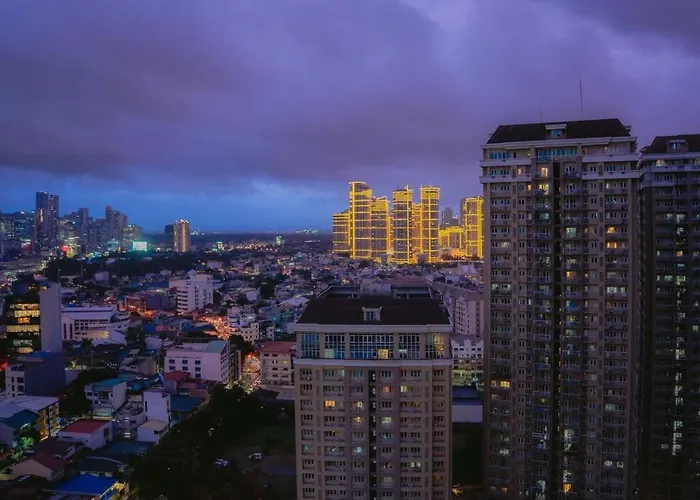 Mandaluyong 2 Bedroom For Rent マニラ市
