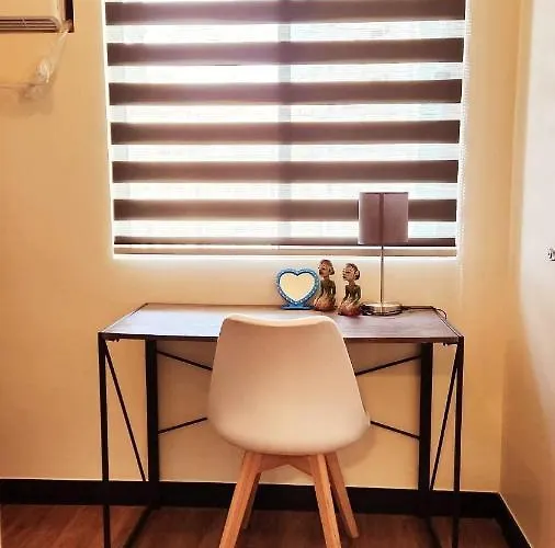 Mandaluyong 2 Bedroom For Rent マニラ市